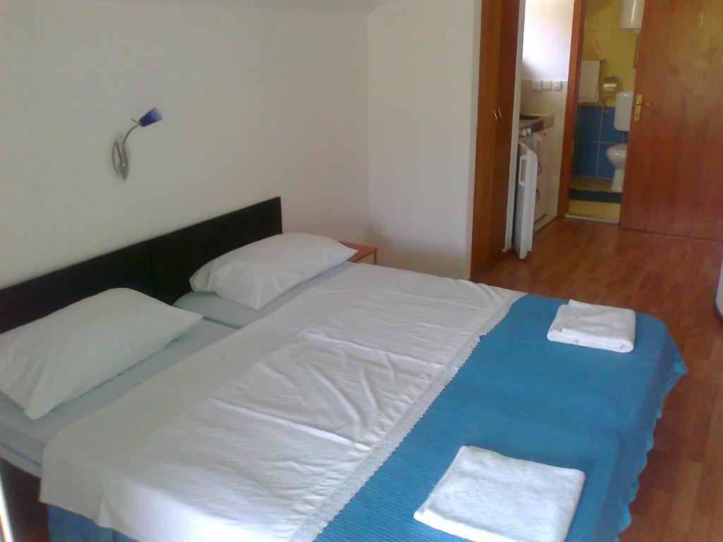 Apartments Silvana Lastovo Szoba fotó